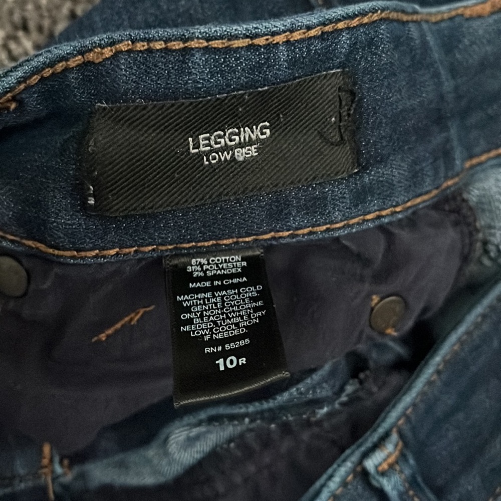 EXPRESS | Low Rise Legging Jean - Picture 7 of 11